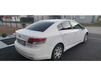 toyota avensis 2,0 d-4d 125 dpf comfort