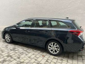 auris touring sports 1.6 d-4d active
