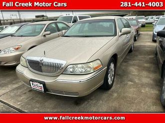 used 2008 lincoln town car signature