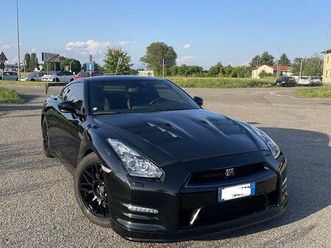nissan gt-r r35