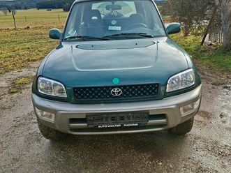 toyota rav 4 / ford fiesta