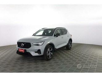volvo xc40 xc40 b3 automatico plus dark