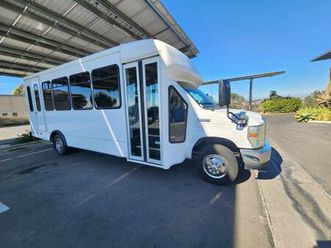 2008 ford e450 22passenger + 1handicap 17k miles