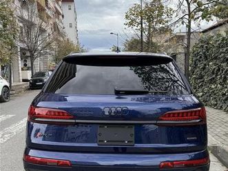 q7 2022 black serie premium