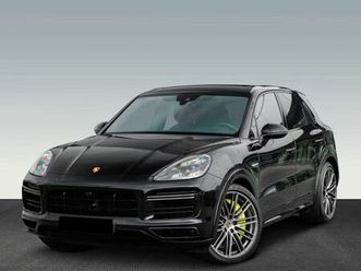 porsche cayenne turbo s e-hybrid 680ps approved 12.2026