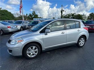 2012 nissan versa 1.8 s 4dr hatchback 4a