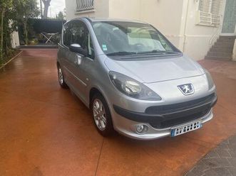 peugeot 1007 1.6 hdi 16v 110ch fap blue lion sporty