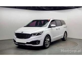 carnival 9-seater prestige