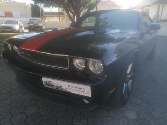 dodge challenger slt v6 3.6 rally red maio/13