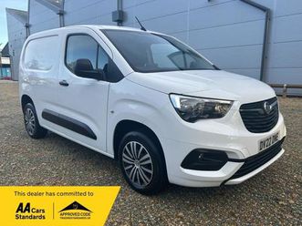 2022 vauxhall combo 1.5 turbo d 2300 sportive white l1 air con similar berlingo