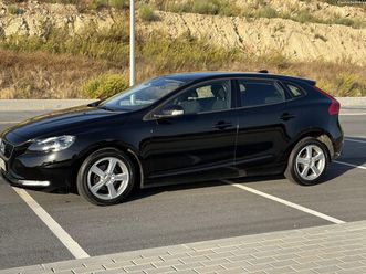 volvo v40 2.0 d3 momentum dezembro/16