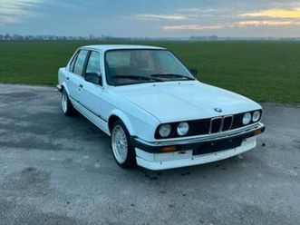 ② bmw e30 324d 1986 — bmw — 2ememain