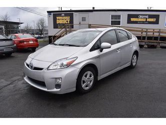 2011 toyota prius base