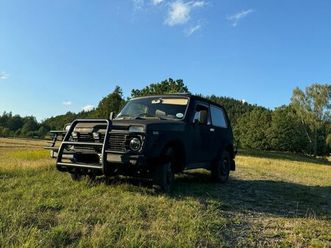 lada niva 1.7i only