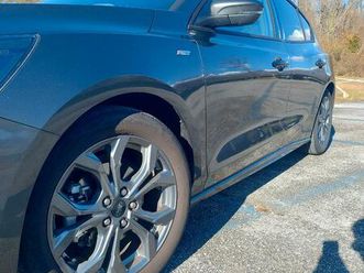 focus 2023 1.0t ecoboost hybrid st-line x 125cv