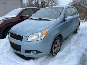 2011 chevrolet aveo lt hatchback automatique
