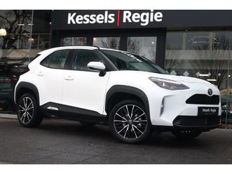 toyota yaris cross 1.5 hybrid business adaptive camera stoelverwarming 18”