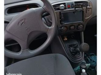 je vends ma voiture marque hyundai matrix moteur 1.5 crdi. diesel année 2005 moteur à chaîne économique peu kilomètres 16724km le contrôle technique ok bien ent