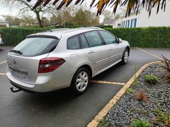 RENAULT LAGUNA ESTATE renault-laguna-iii-break-fevrier-2010-1-5-dci-110-sans-fap-boite-manuelle-263-728