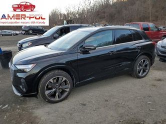 audi q4 e-tron e-tron premium plus 2022 elektryczny 295km