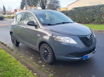 lancia ypsilon elefantino 1.3l 95ch