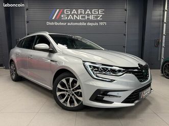 renault megane iv estate techno 1.3l tce 140cv edc - caméra/jantes 17