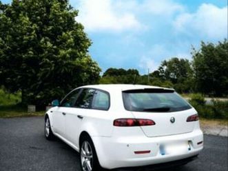 alfa romeo 1l9 16v distinctive année 2010 178500km