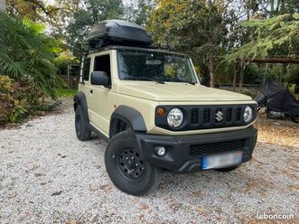 suzuki jimny état neuf avec accessoires
