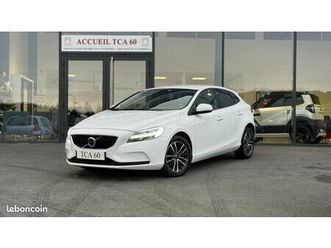 volvo v40 t2 122ch momentum 7cv