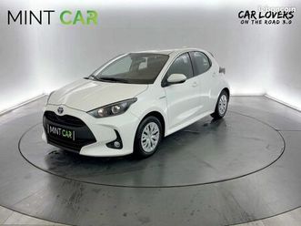 toyota yaris hybride affaires 116h france business