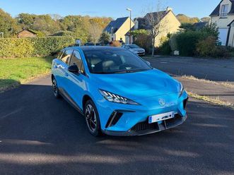 mg4 luxury – 64 kwh – 204 ch – 2023