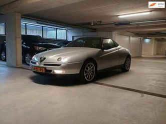 alfa romeo spider - 2.0-16v t.spark