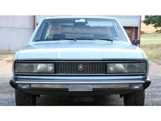 1974 fiat 130 argent manuel, 5 vitesses conduite à droite...