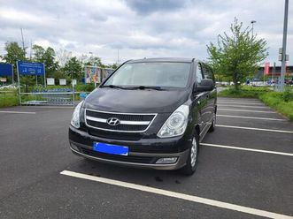 hyundai h-1 van