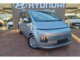 2024 hyundai staria 2.2d executive auto