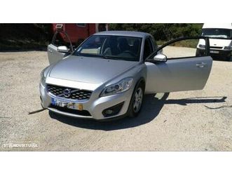 volvo c30 1.6 d drive 99g momentum start/stop