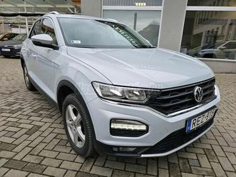 volkswagen t-roc 1.5 tsi act style téli/nyári gumi szett. vonóhorog