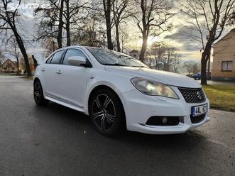 suzuki kizashi 2.4, 4x4, automat