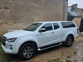 isuzu - dmax
