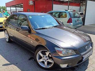 lexus is200 2.000i 5,100 bgn