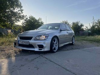 lexus is200 5,500 bgn