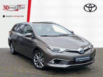 toyota auris touring sports 1.8 hybrid executive + ahk-