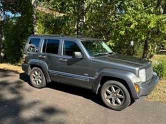 clean 2012 jeep liberty for sale 1 owner 4x4