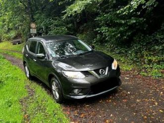 nissan x-trail 4 x 4