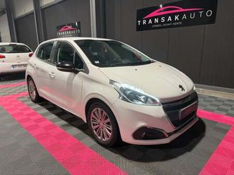 peugeot 208 affaire puretech 82 cv s&s bvm5 premium pack + moteur neuf + climatisation