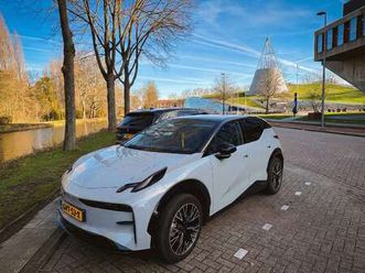 privilege awd (428 pk)│hud│massagestoelen