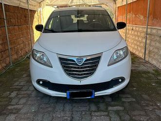 lancia ypsilon 1.2 gold