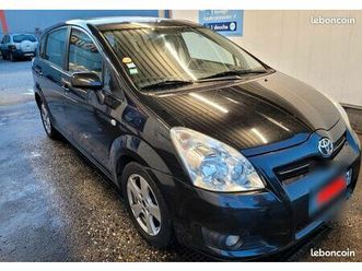 toyota corolla verso 7 places