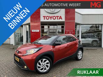 toyota aygo x 1.0 vvt-i mt first edition | airco | camera | stoelverwarming | privacy glass