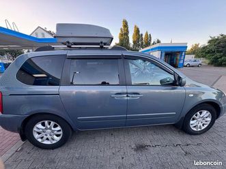 kia carnival 2011 – 7 places – idéale pour famille et voyages – très bon état